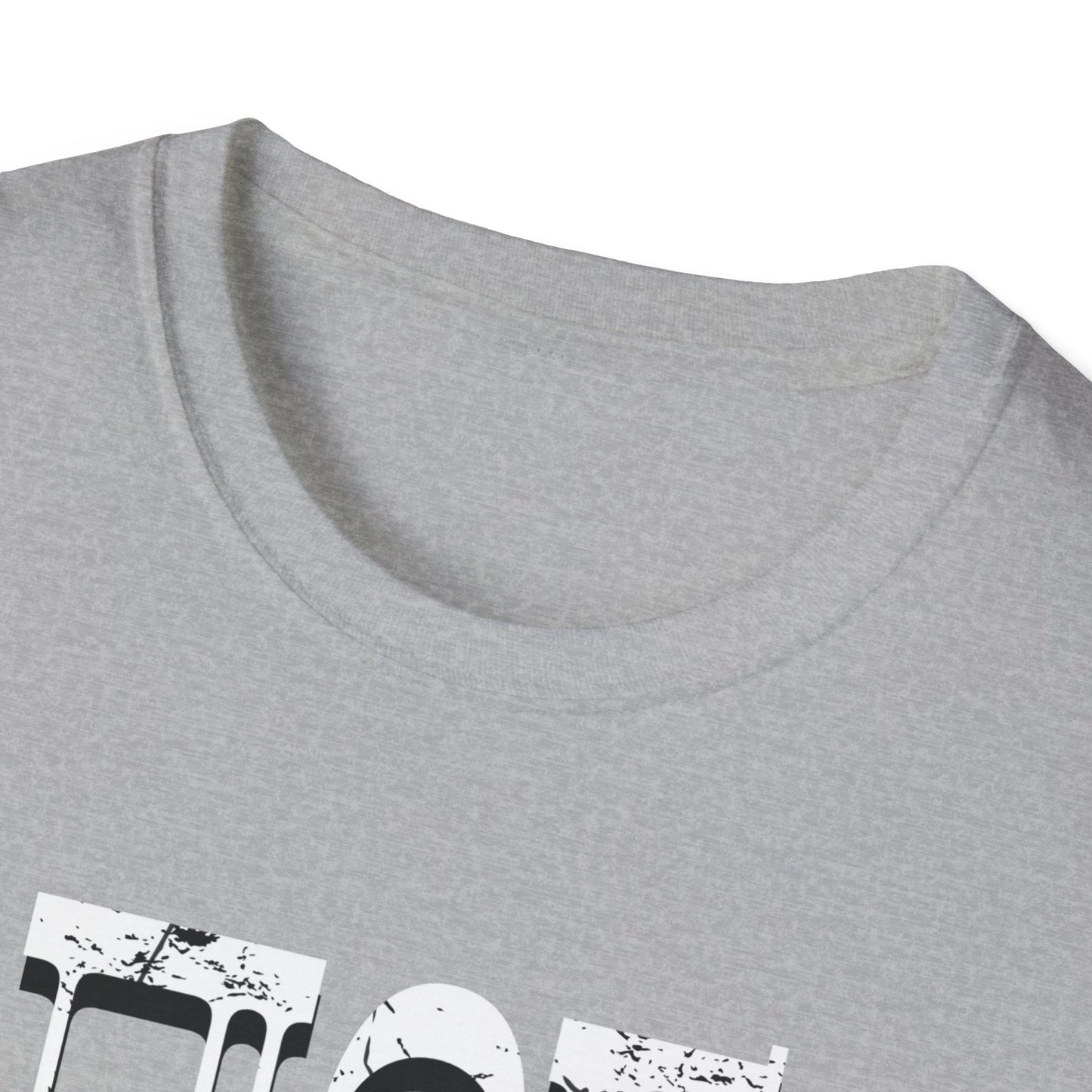 'Любовь' (Love) Design - Unisex Softstyle T-Shirt